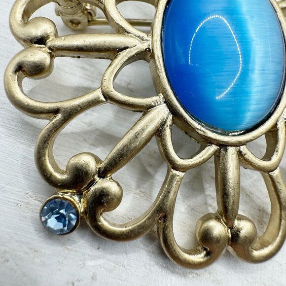 Crazyhorse Liz Claiborne Blue Cat’s Eye Large Open Scrollwork Brooch Pin - Picture 6 of 7